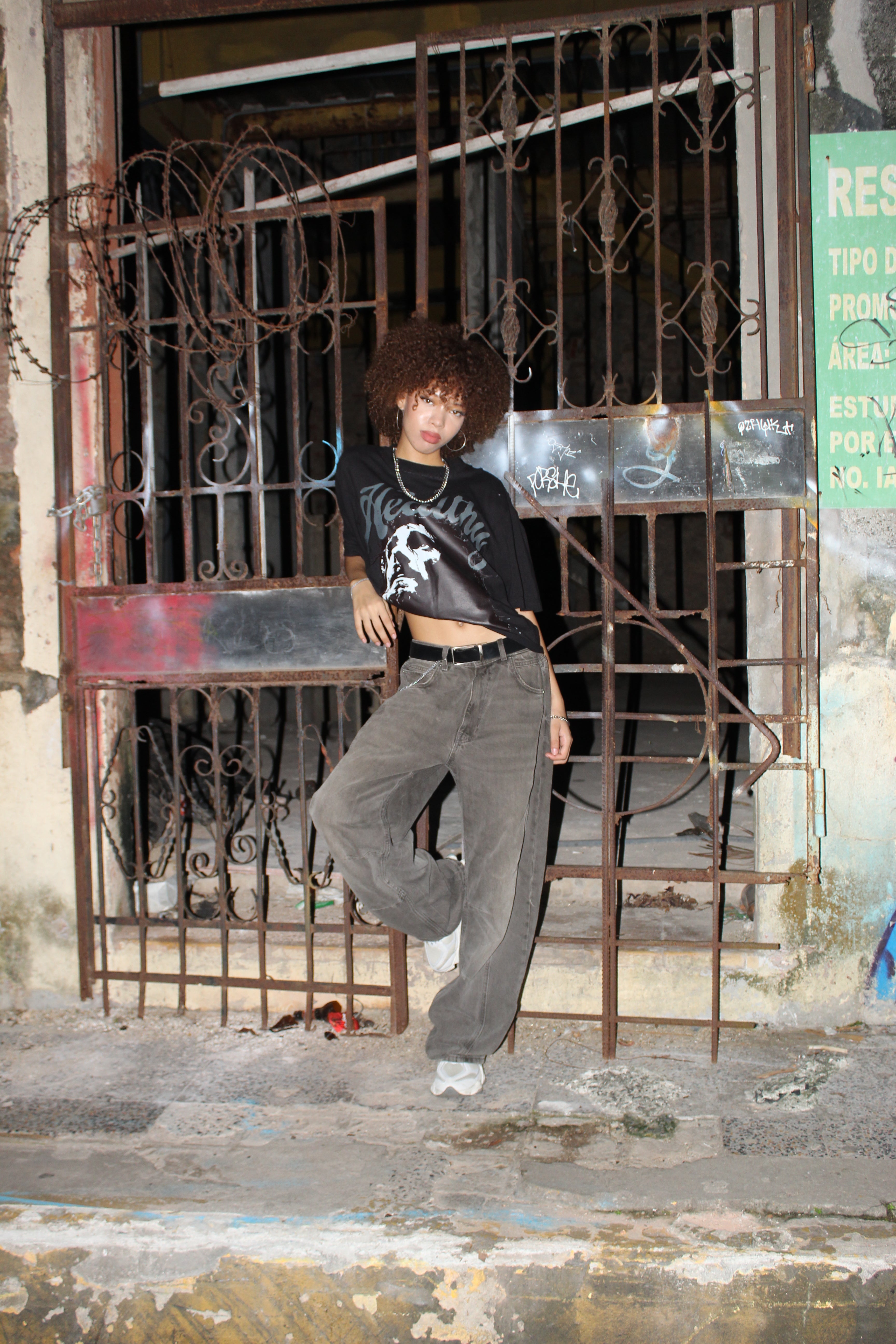 THE ¨PAID N FULL¨ TEE - BLACK