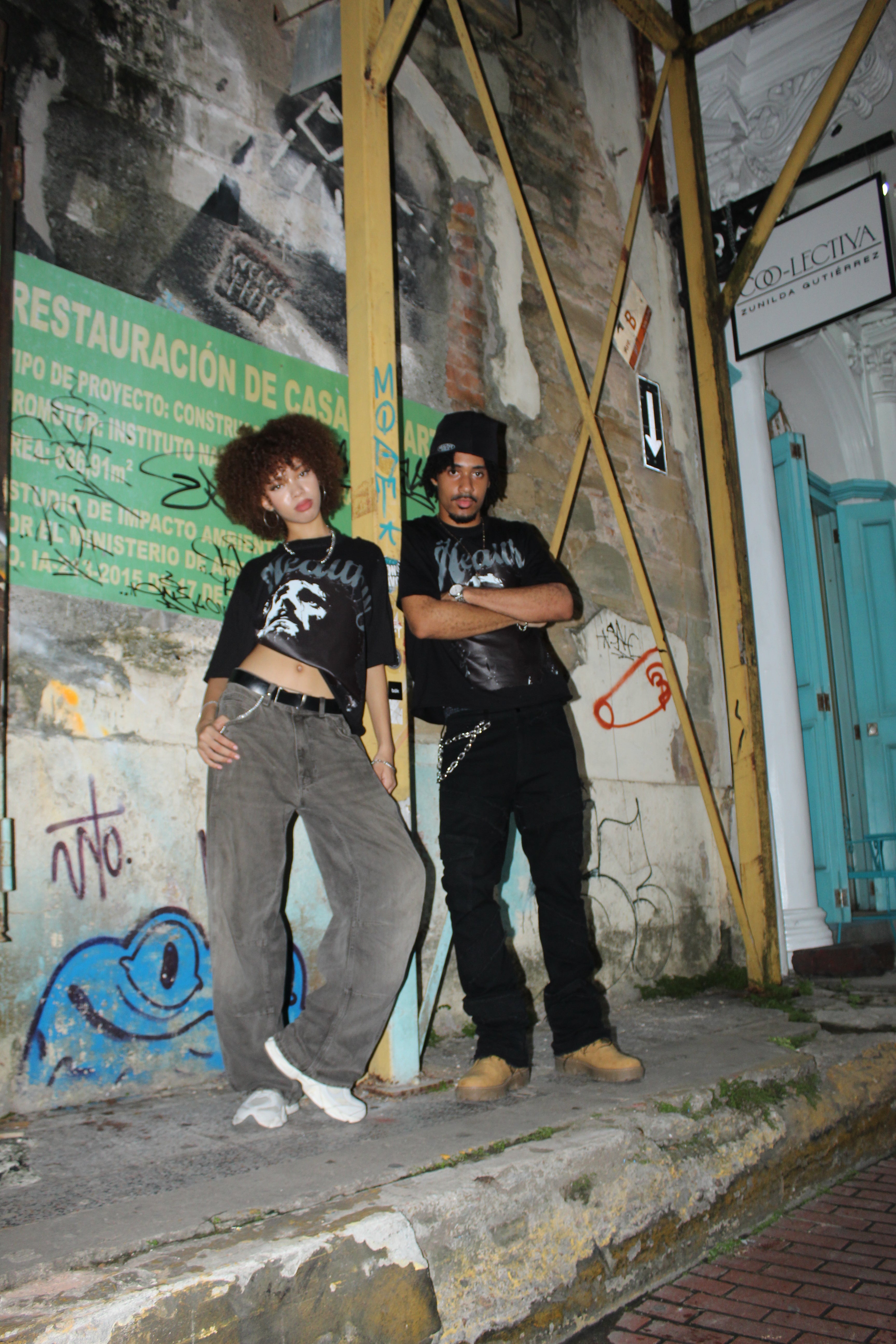 THE ¨PAID N FULL¨ TEE - BLACK